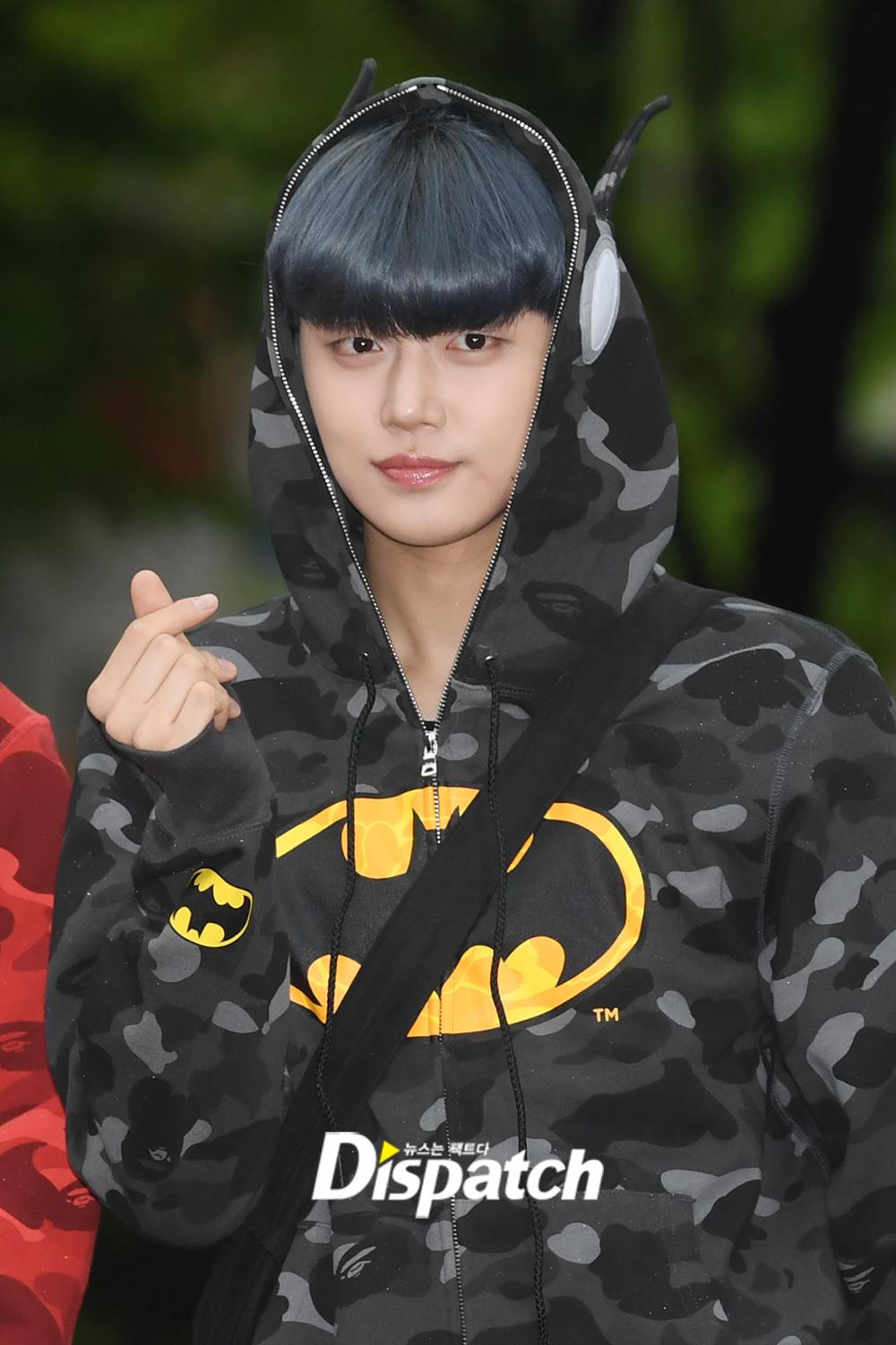 Txt sales batman hoodie