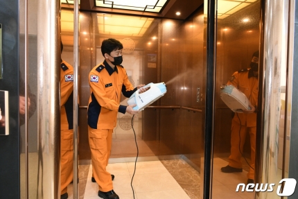 명성엘리베이터 이미지