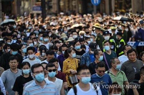 중국 노동절 연휴 인산인해…코로나 완전히 잊은 듯 | Snsfeed 제휴콘텐츠 제공 '실시간 핫이슈'