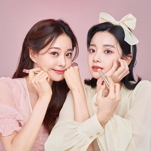 유튜버 브랜드 모델로 발탁된 前 ‘에이프릴’ 현주 | 디스패치 | 뉴스는 팩트다!
