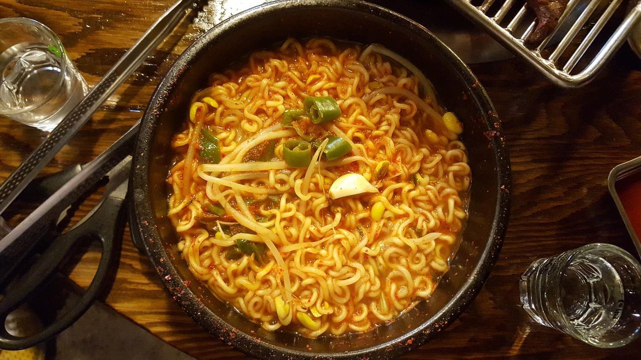 오뚜기 라면연구소서 공개한 라면 여러 개 끓일 때 최적의 물양.Jpg | Snsfeed 제휴콘텐츠 제공 '실시간 핫이슈'