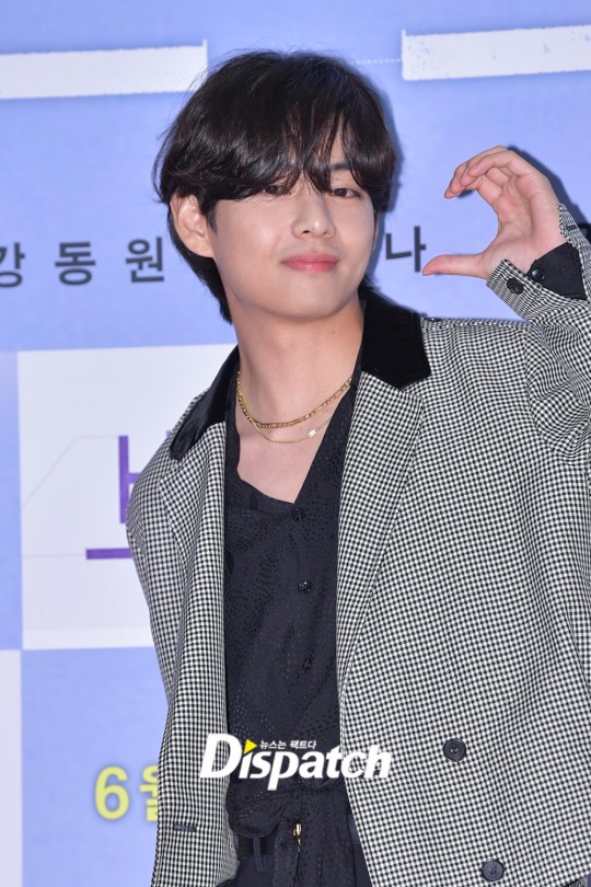 BTS V Kim Taehyung - that's taehyung's diva pose! #ButterCDOutNow  #PermissionToDanceGranted #BTSBackAndButterThanEver #BTS_Butter  #PermissiontoDance #BTSV #TAEHYUNG #V #BTS #뷔 #방탄소년단 #キムテヒョン Source: twtr  -🐯 | Facebook