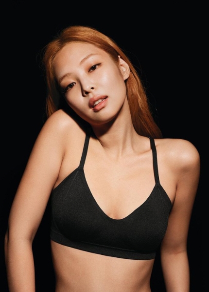 BLACKPINK's Jennie in new underwear advertisement pictorial – ThePrint –  ANIFeed