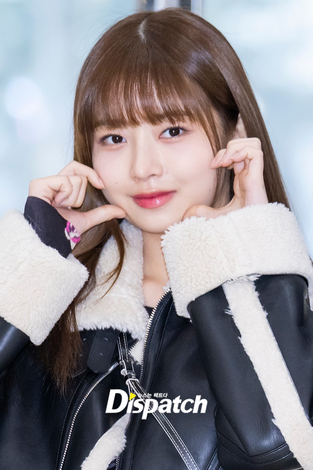 IVE Spotted At Airport Before Departure DIPE CO KR ive-spotted-at-airport-before-departure-dipe-co-kr