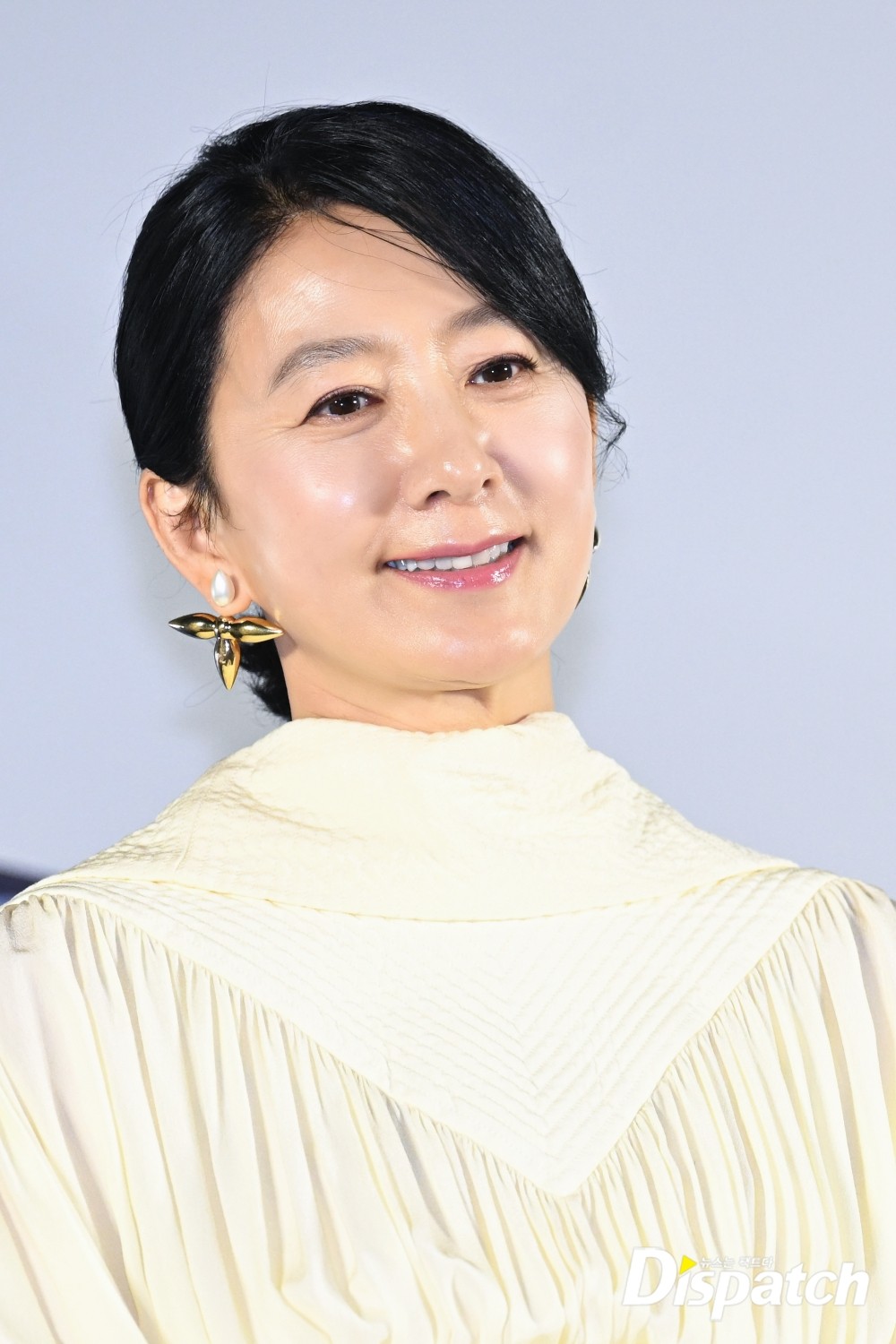 [현장포토] 변치않는 아름다움…김희애, 우아의 정석 | 디스패치 | 뉴스는 팩트다! [현장포토] 변치않는 아름다움…김희애, 우아의 정석