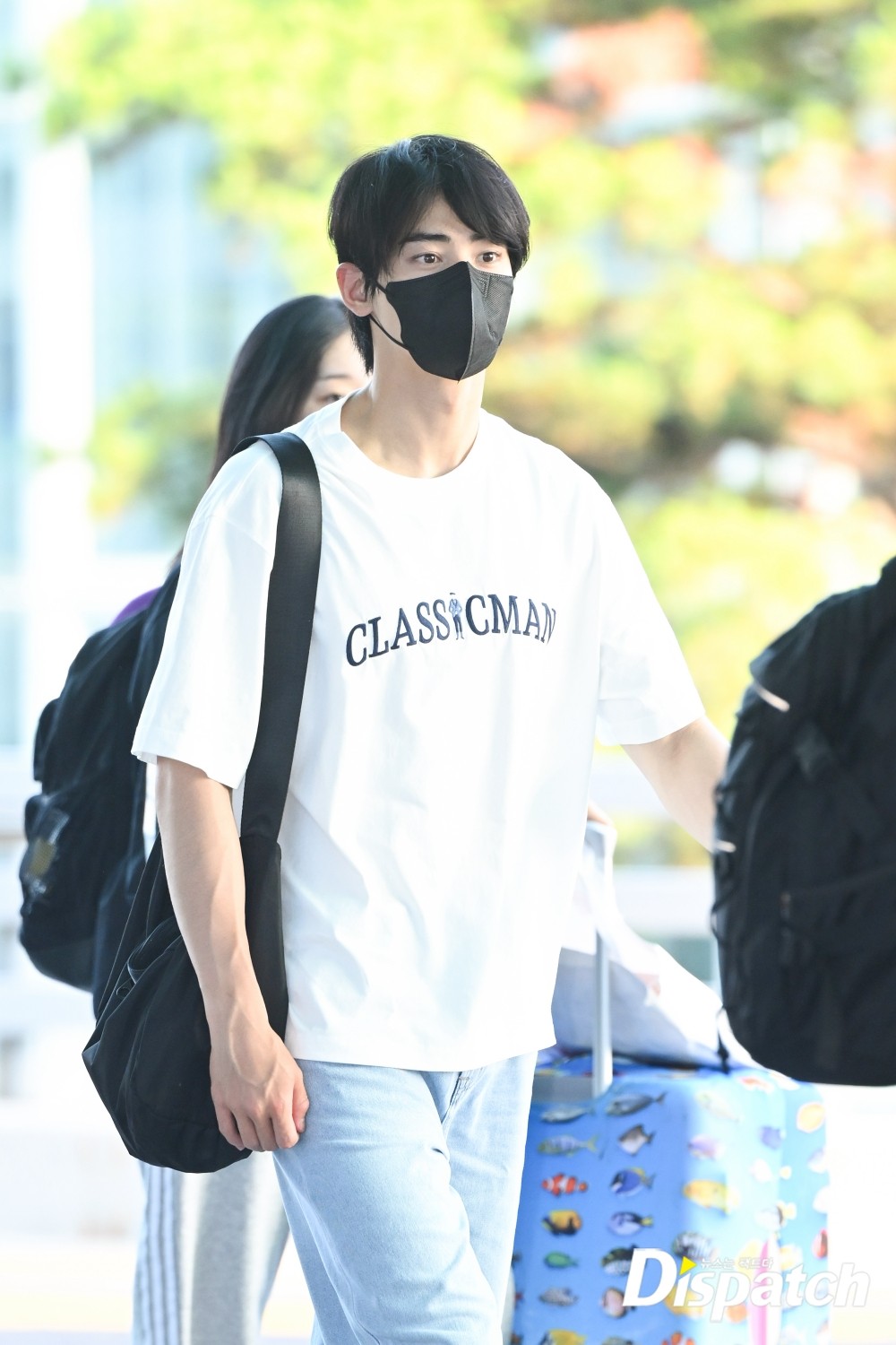 Cha Eun-Woo spotted at Incheon International Airport