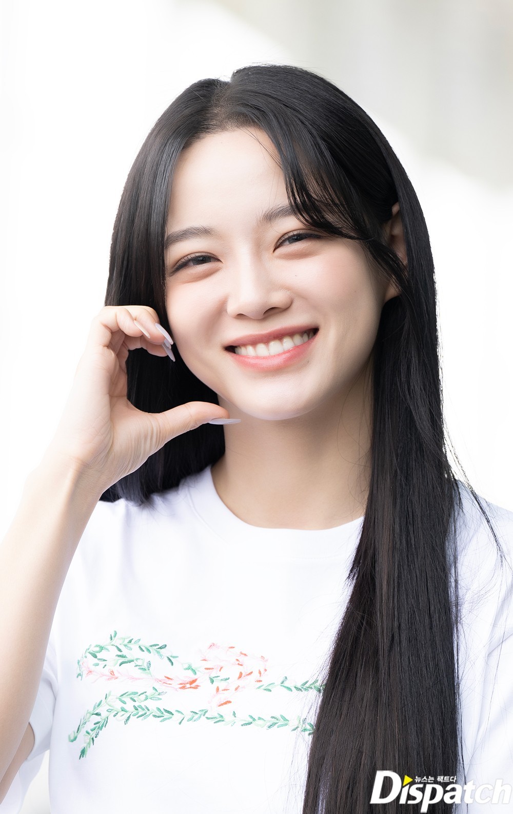 kim-sejeong-announces-her-first-album-door-dipe-co-kr