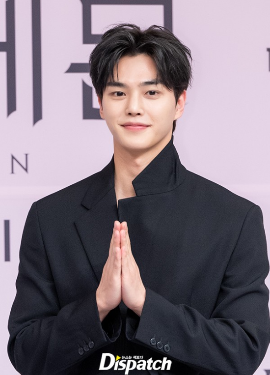 Song Kang to Enlist in Active Duty on April 2nd...