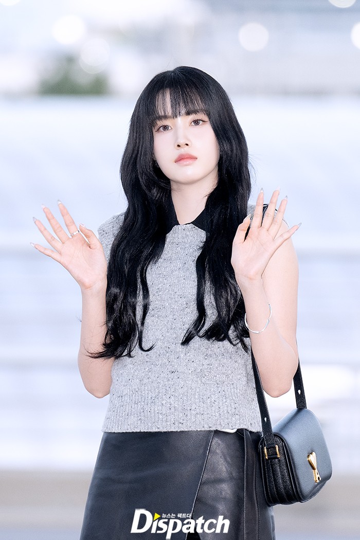 스테이씨 출국 이미지