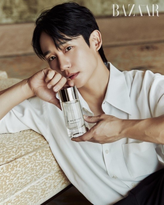 Jung Hae-in Transforms into the Perfect Autumn Man | DIPE.CO.KR