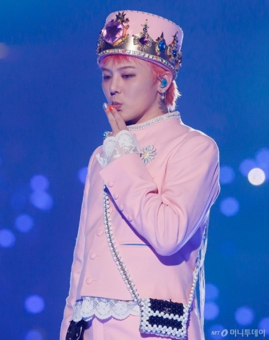 ノ*）様 G-DRAGON ジヨン 2024 SBS サノクPEACEMINUS ノ*）様 G-DRAGON ジヨン 2024 SBS サノクPEACEMINUS - メルカリ