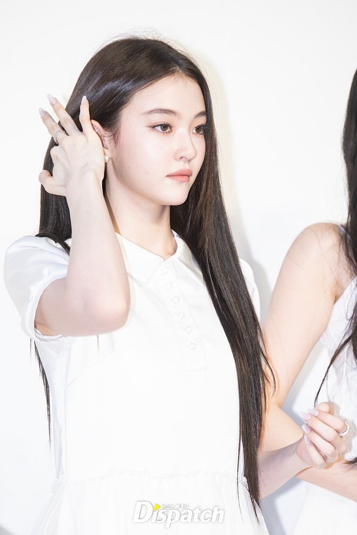ELLA (MEOVV) | DIPE.CO.KR