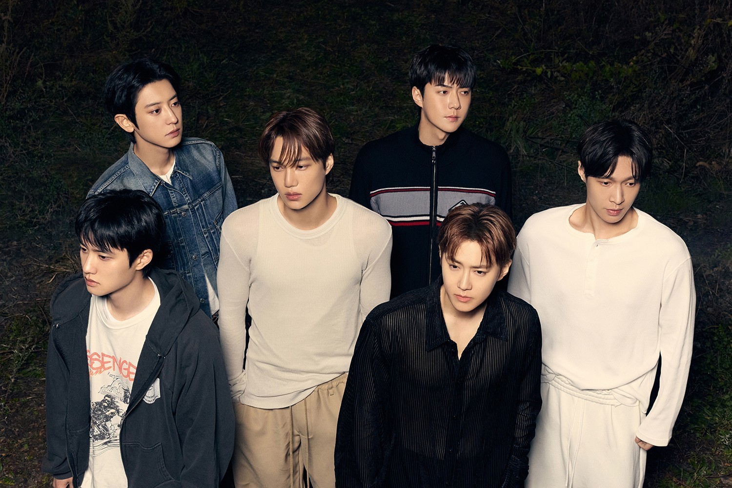 EXO's Lay Apologizes for Missing Fan Meeting Due to Major Event in China | DIPE.CO.KR