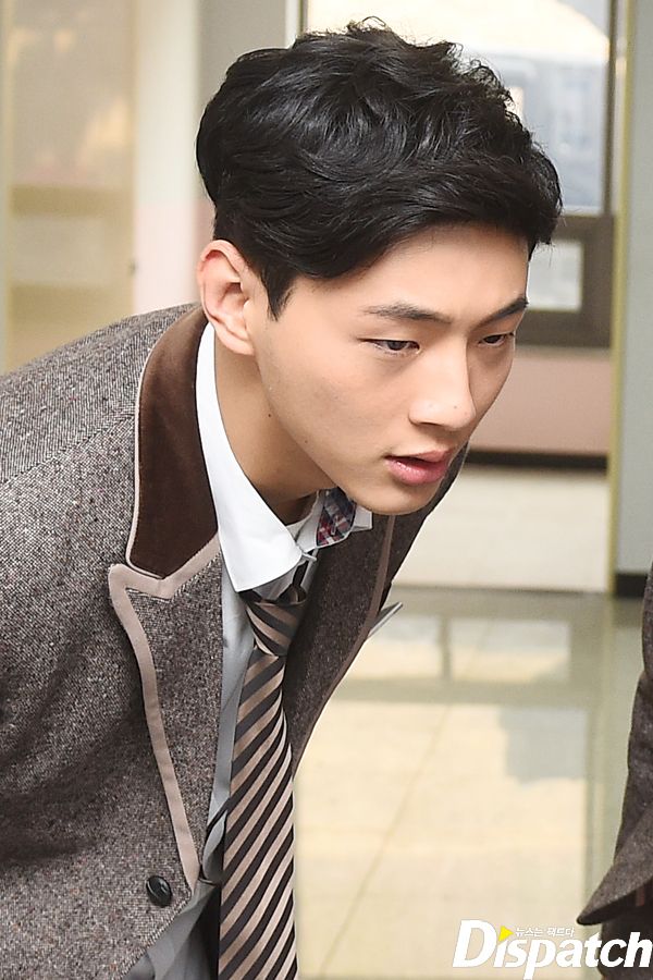 [B컷] 복동이는 사랑입니다…지수,앵맘 현장 컷 | 디스패치 | 뉴스는 팩트다! [B컷] 복동이는 사랑입니다…지수,앵맘 현장 컷