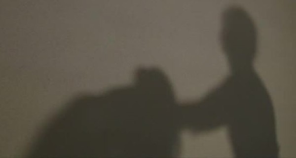 네가 뭔데 내 남자친구를 유혹해?, "저 여자가 나한테 이상한 눈빛을 보냈어." | 인스티즈