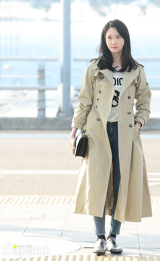 [PIC][28-02-2017] YoonA khởi hành đi Hồng Kông để tham dự sự kiện “DIOR 17S/S Landmark Pop Up Store” vào sáng nay 20170228100403_lhj_5965
