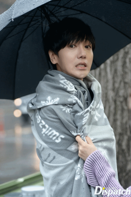 [ⓓ스토리] “날이 흐려서, 더 좋았다…예성, 봄날의 소나기 | 디스패치 | 뉴스는 팩트다! [ⓓ스토리] “날이 흐려서, 더 좋았다…예성, 봄날의... 