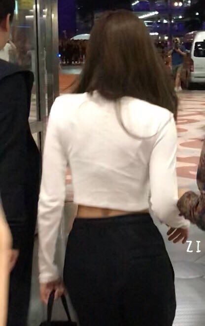 허리라인 이미지