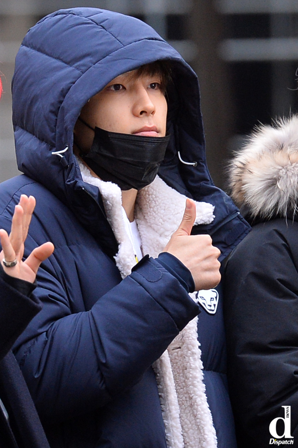 This is How Kpop Idols stay warm during Korea's Harsh